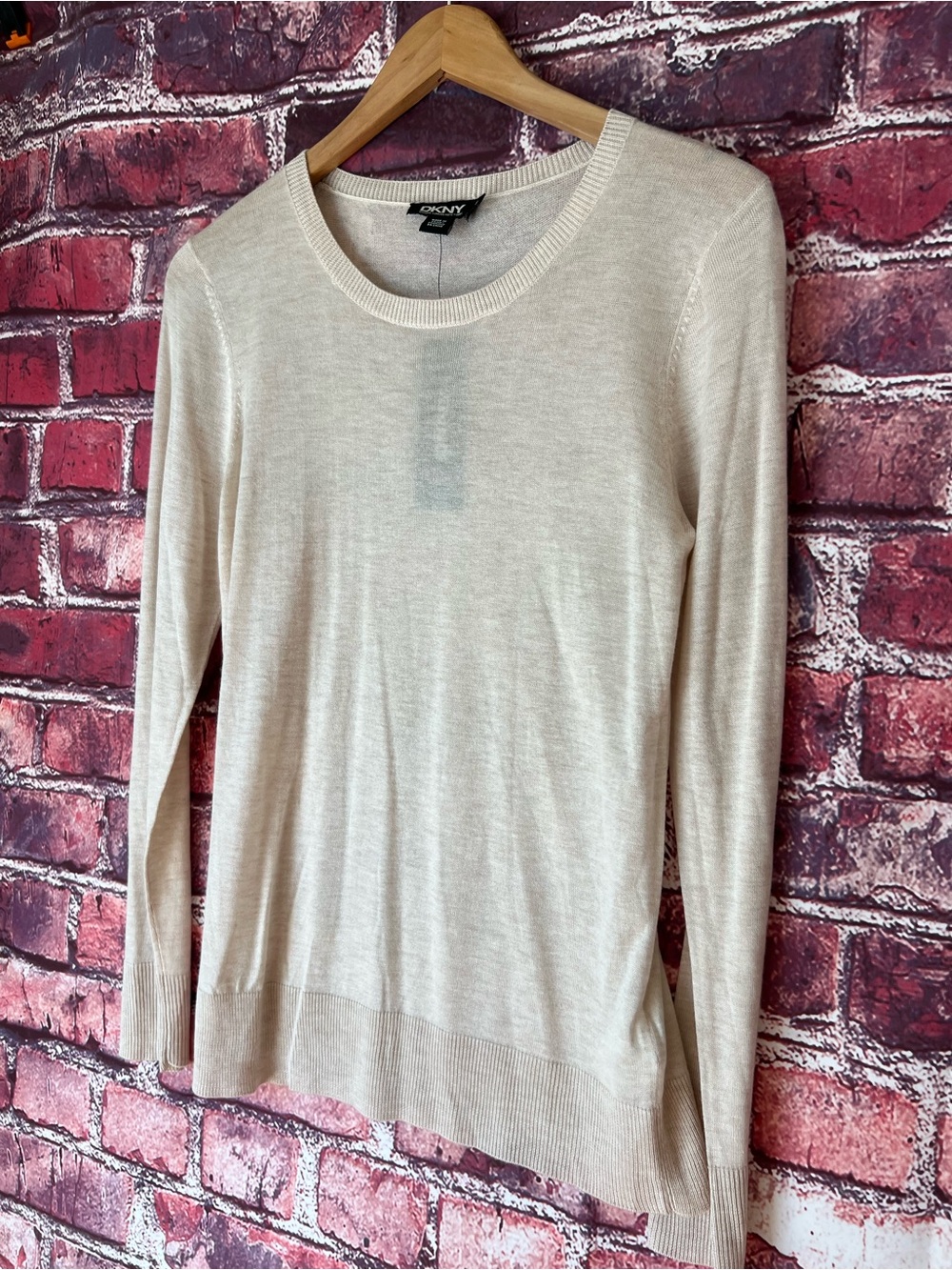 DKNY Heather Oatmeal Long Sleeve Crewneck Pullover Sweater NWT Size S - Picture 3 of 8
